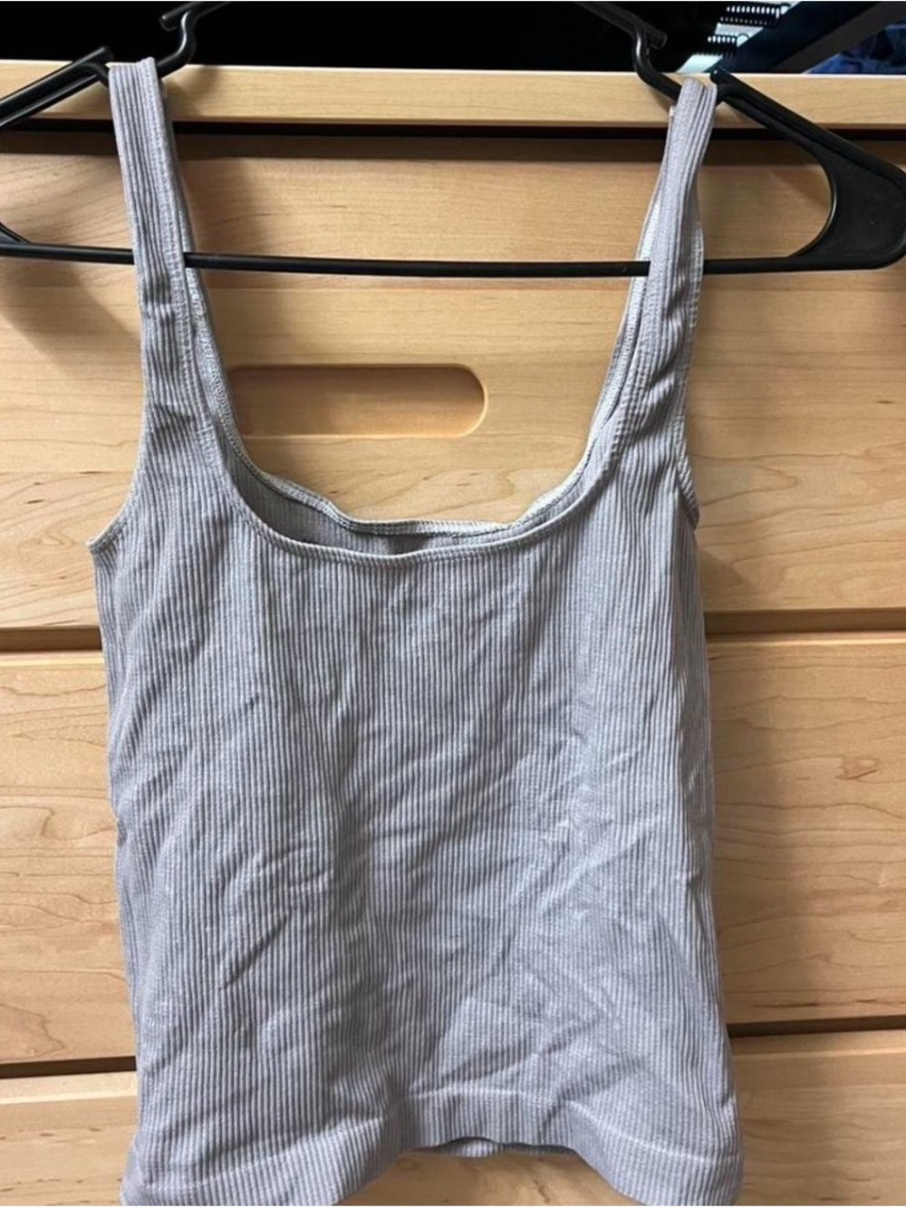 Sleeveless Ribbed Tank Top in Light Gray